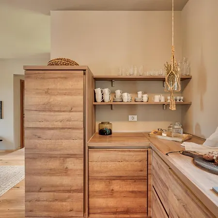 Griota For 8 People Near Umag With Private Pool, Jacuzzi & Sea View - Pet Friendly * Vilanija