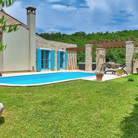 Villa Griota For 8 People Near Umag With Private Pool, Jacuzzi & Sea View - Pet Friendly *