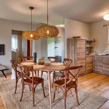 Griota For 8 People Near Umag With Private Pool, Jacuzzi & Sea View - Pet Friendly וילה